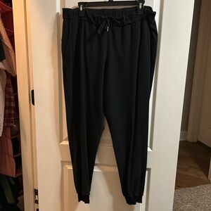 Lululemon luxe black joggers size 14